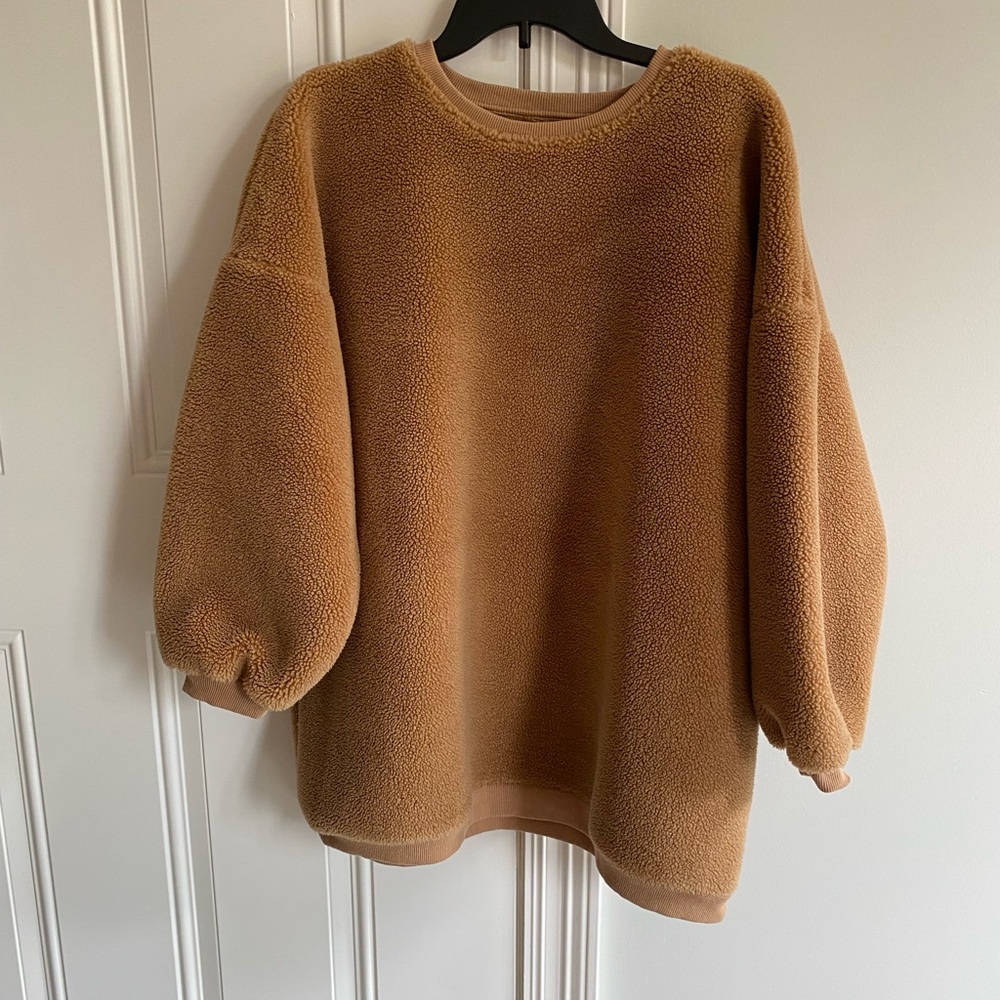 Capulet insulated fleece oversized pullover